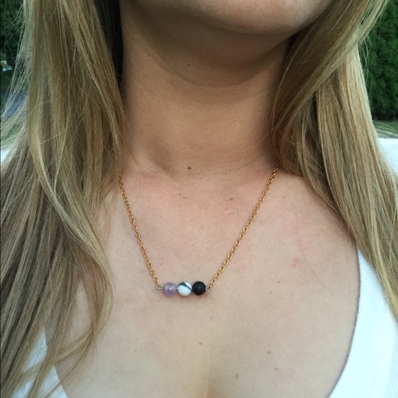 🎉HP🎉Lava Diffuser Rock Necklace w/ Jade Crystal - Picture 5 of 5